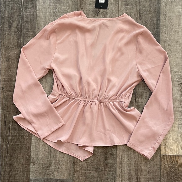 FASHIONNOVA BLOUSE - Picture 6 of 7